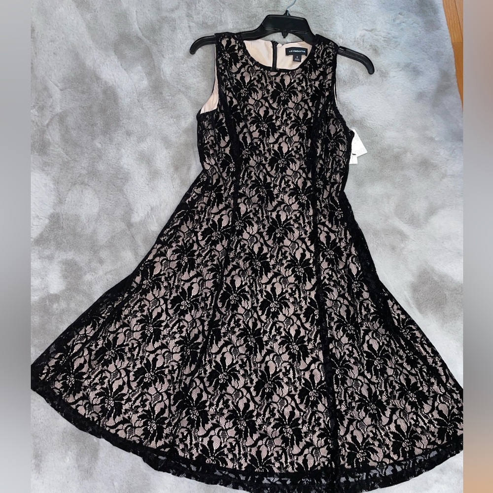 🖤NWT Elegant Black Lace Dress